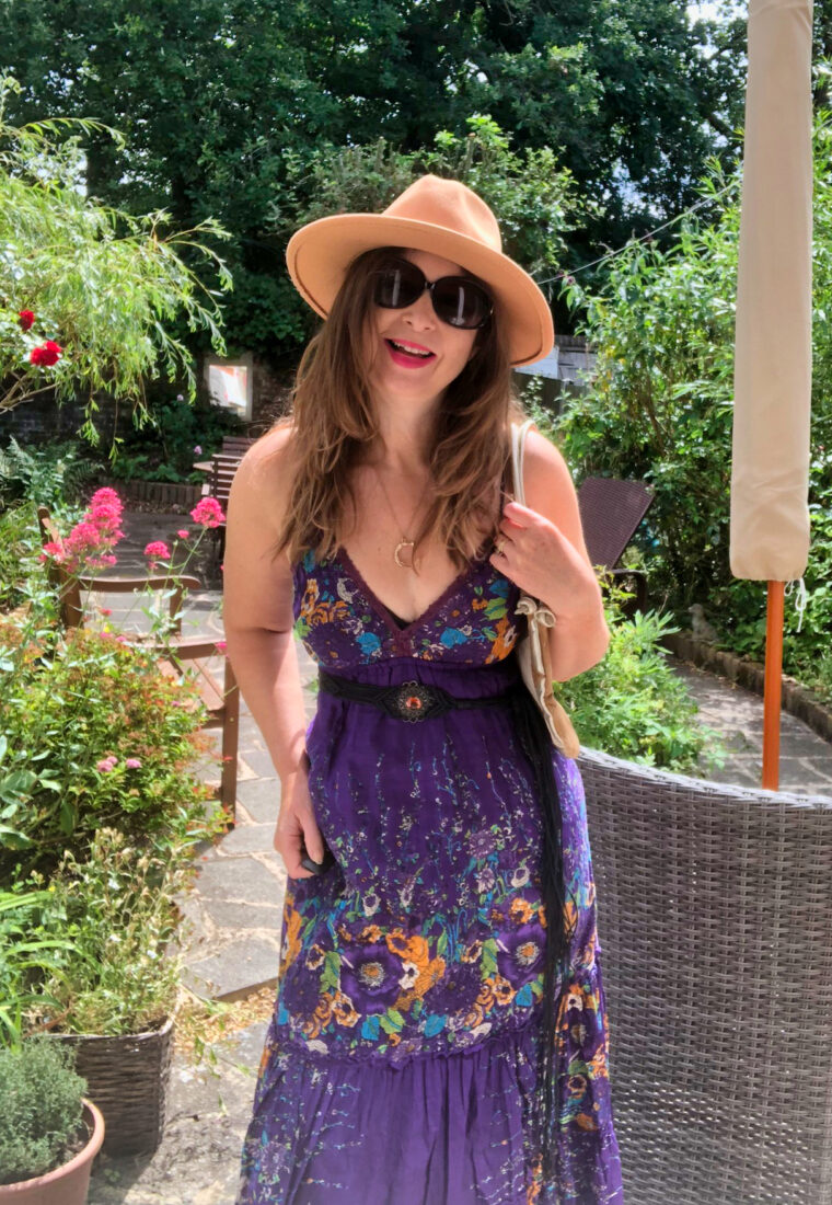 Dressing to the max – how to look blooming delicious in a maxi dress